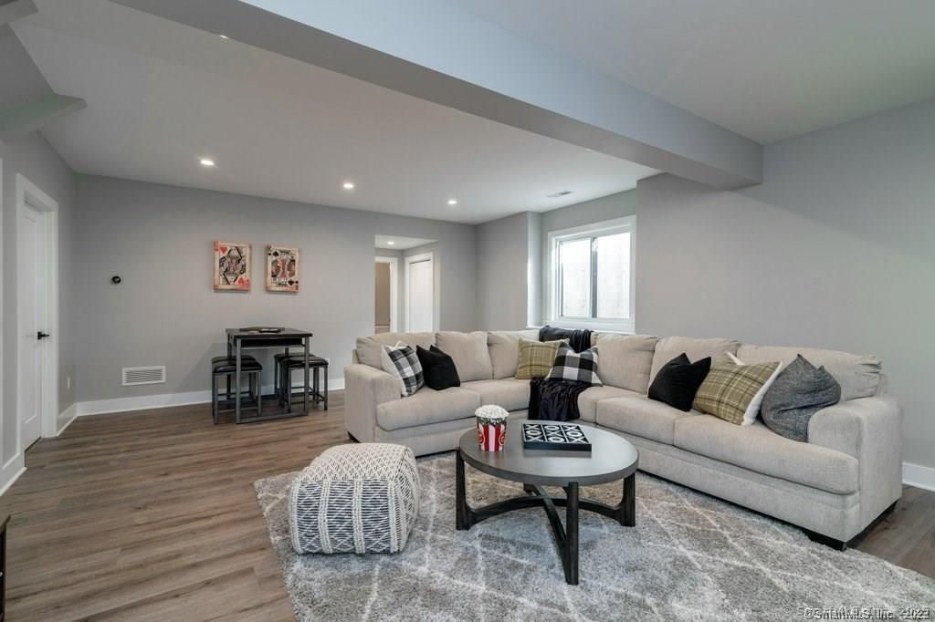Interior, Living room, Piano, Recessed Lighting, Wood Texture Flooring