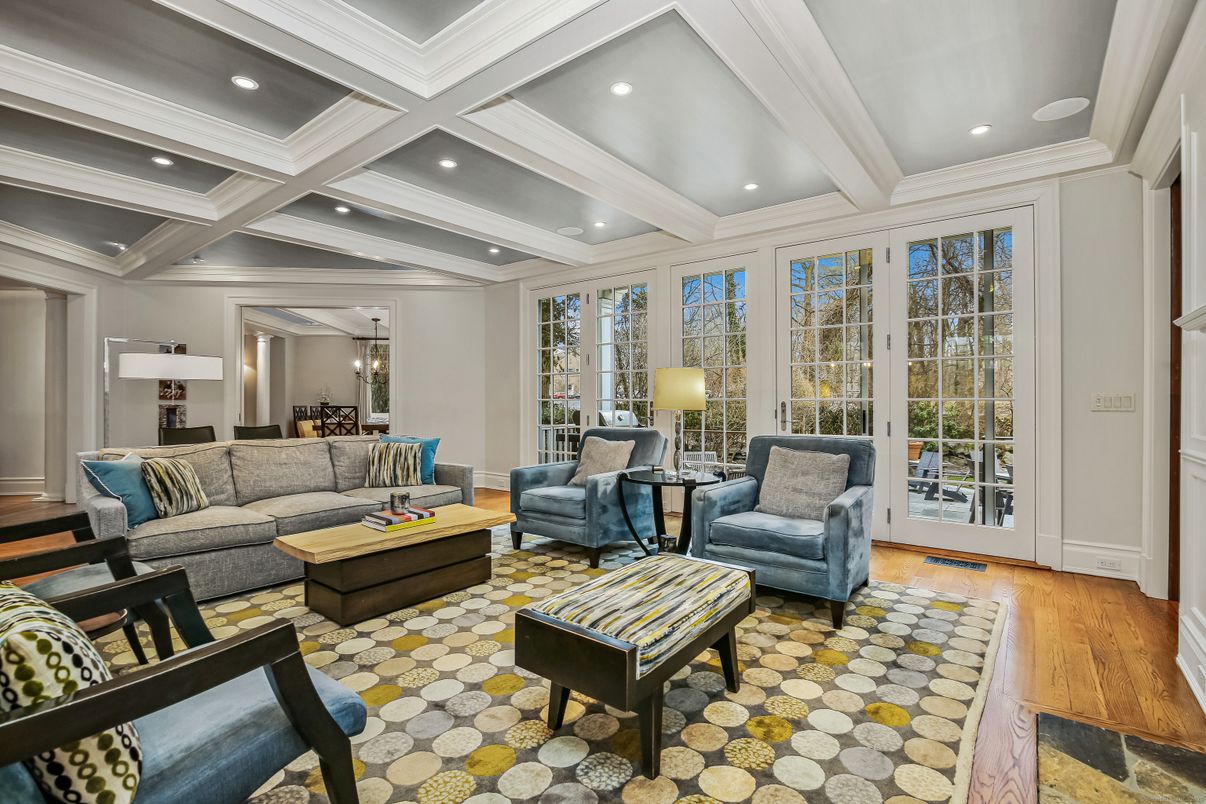 Interior, Living room, Recessed Lighting, Wood Texture Flooring