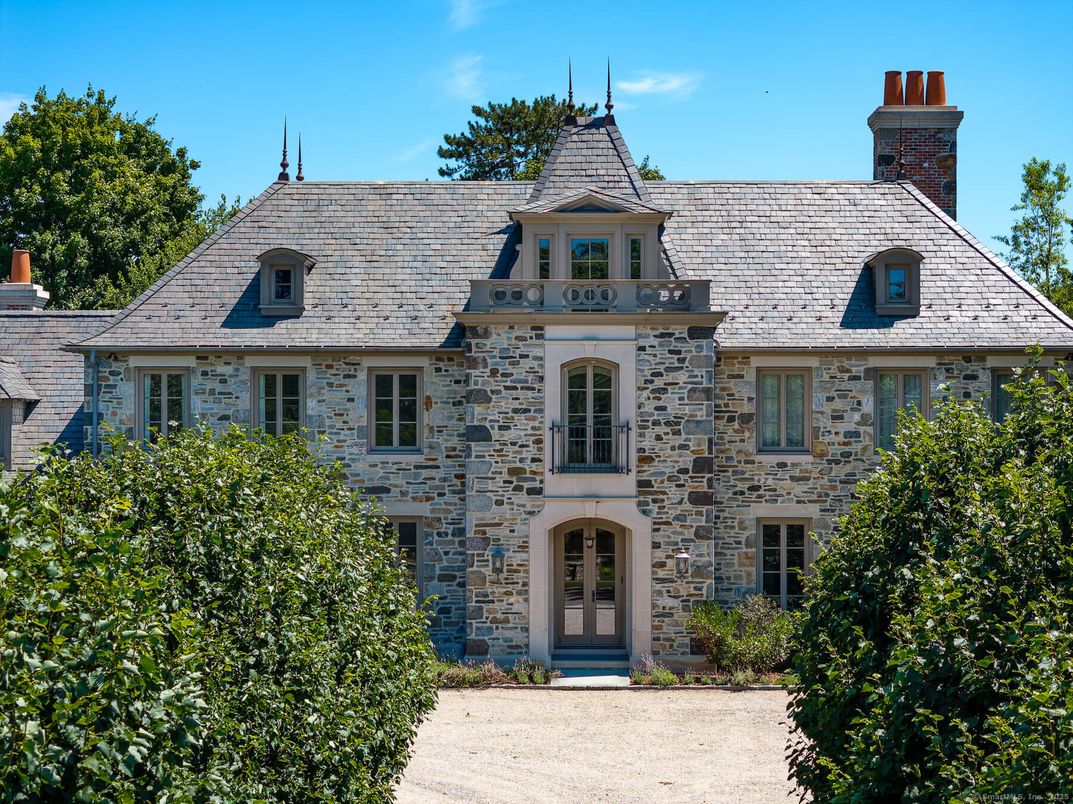 Exterior, Facade, French Provincial