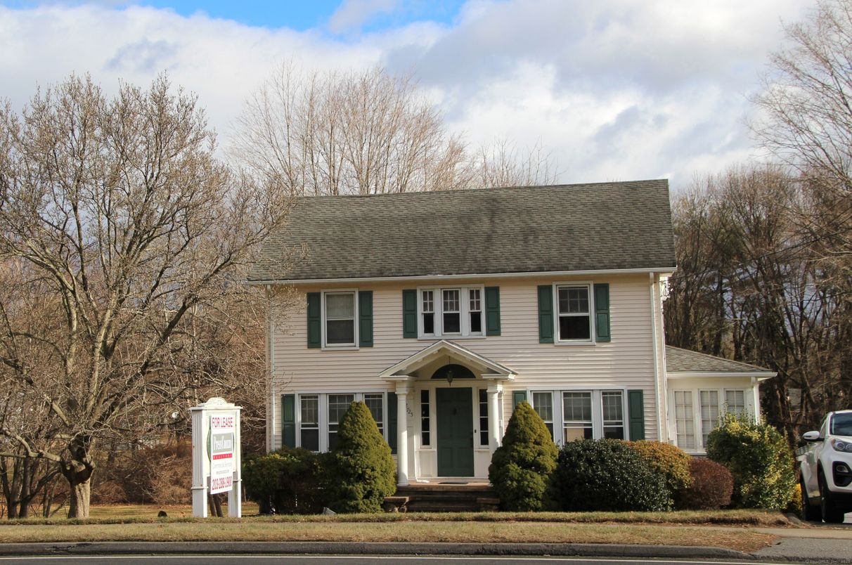 Exterior, Facade, Georgian