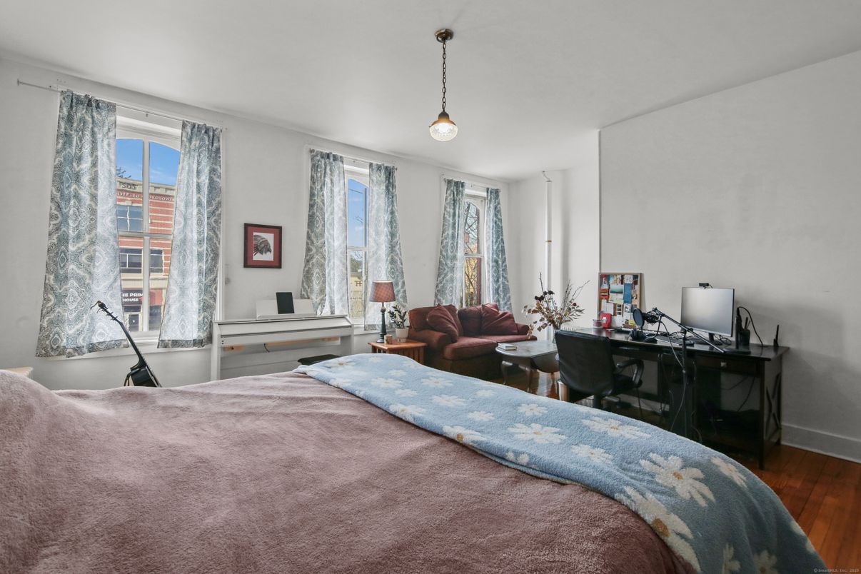 Bedroom, Home Office, Interior, Pendant Lights, Wood Texture Flooring