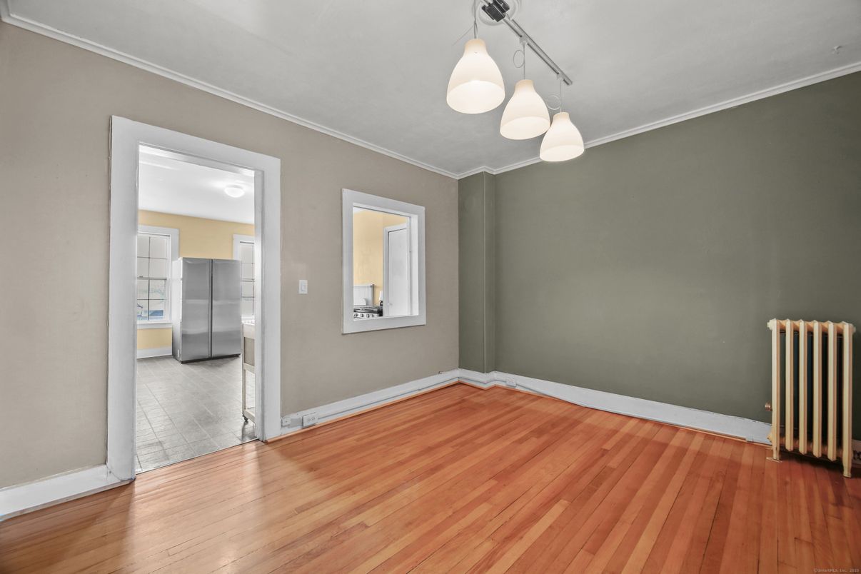 Empty room, Interior, Pendant Lights, Wood Texture Flooring