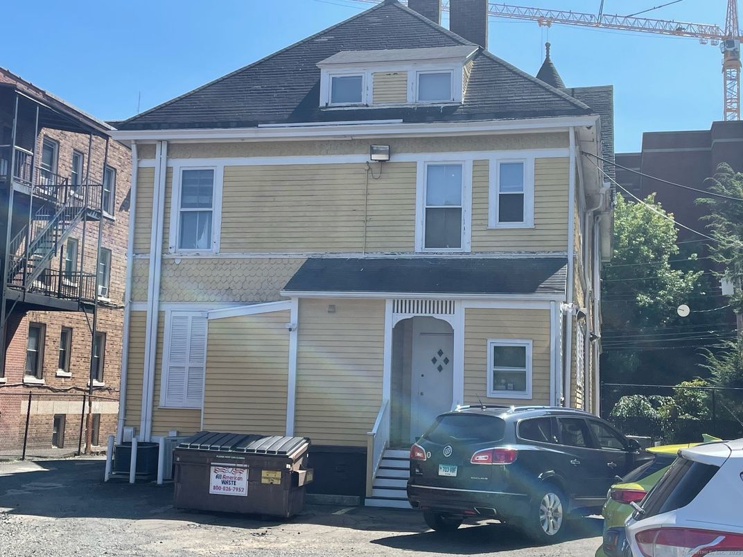 Exterior, Facade, Queen Anne Victorian