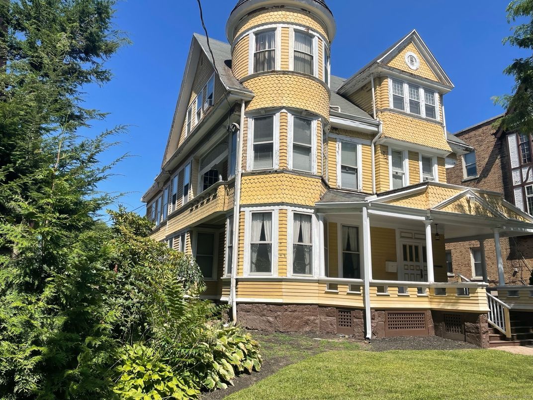 Exterior, Facade, Brick Facade, Queen Anne Victorian