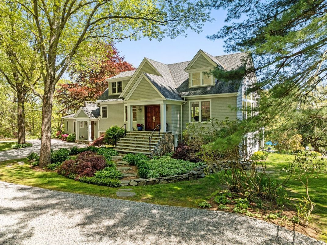 Exterior, Facade, Cape Cod