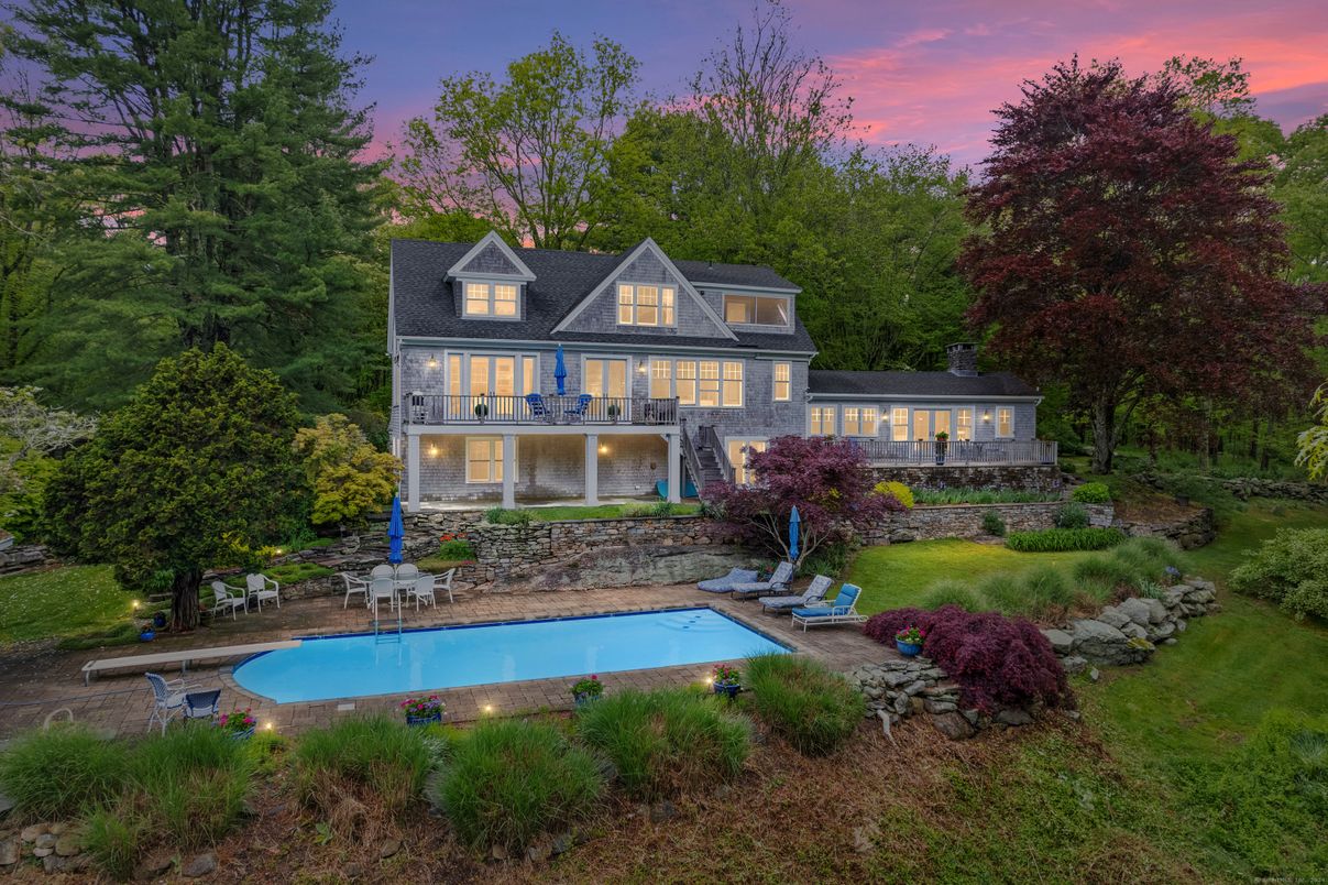 Exterior, Facade, Pool, Queen Anne Victorian