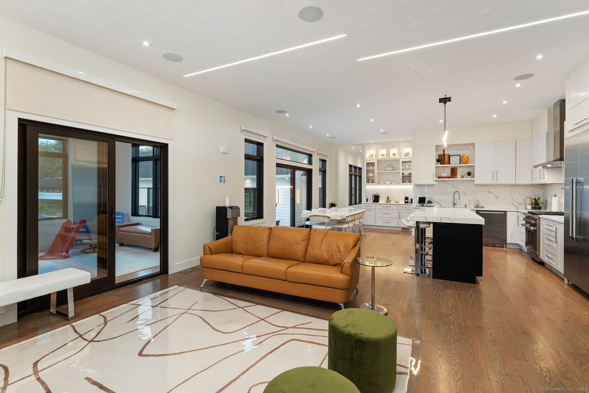 Interior, Kitchen, Living room, Pendant Lights, Recessed Lighting, Stainless Steel Appliances, Wood Texture Flooring