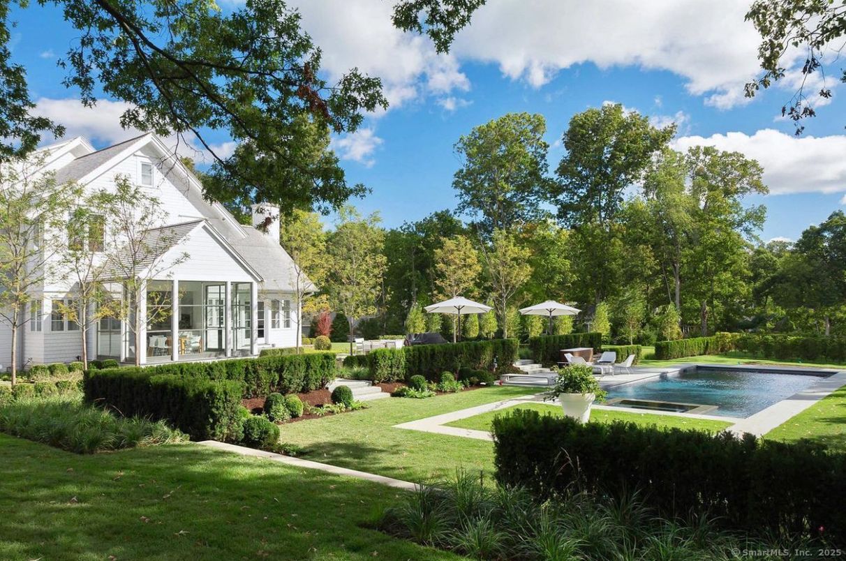 Backyard, Exterior, Pool