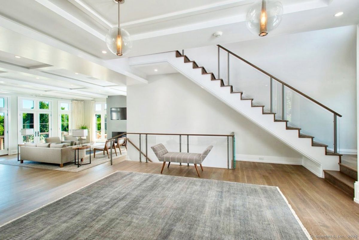 Interior, Living room, Pendant Lights, Recessed Lighting, Wood Texture Flooring