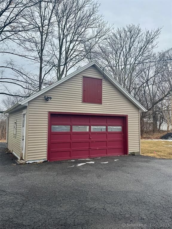 Detached Garage, Exterior