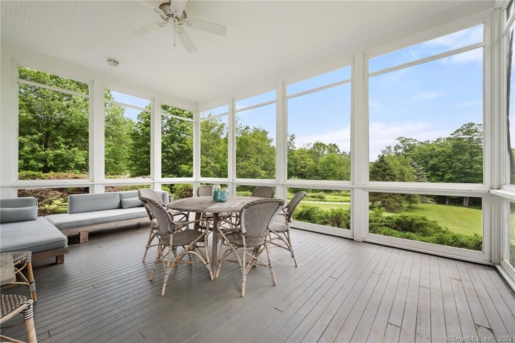 Dining room, Interior, Sun Room, Wood Texture Flooring