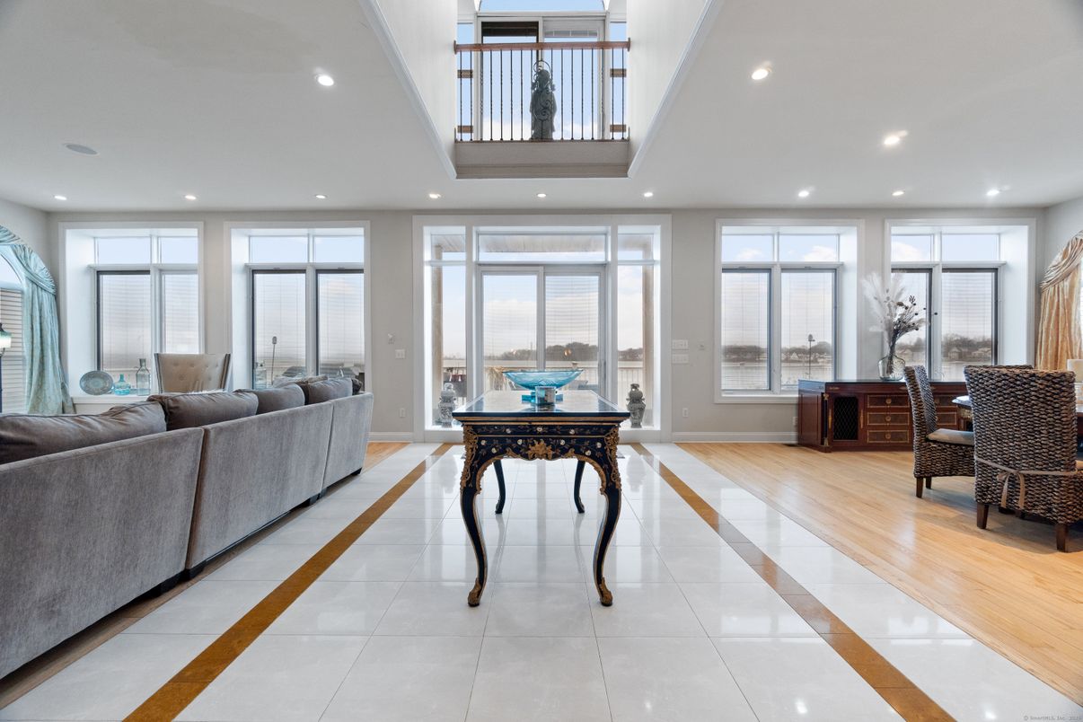 Interior, Living room, Recessed Lighting