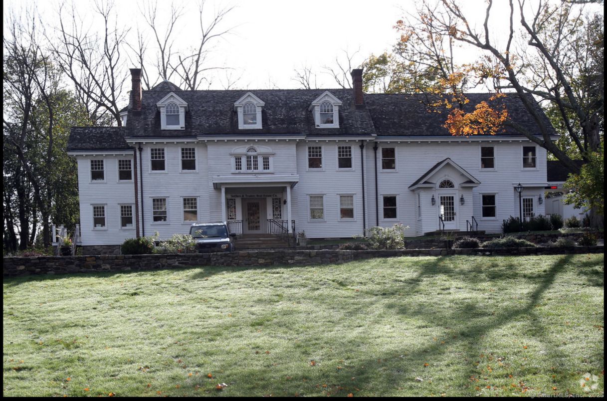 Backyard, Exterior, Facade, Georgian