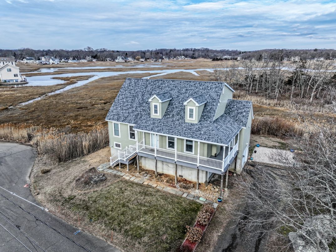 Exterior, Drone