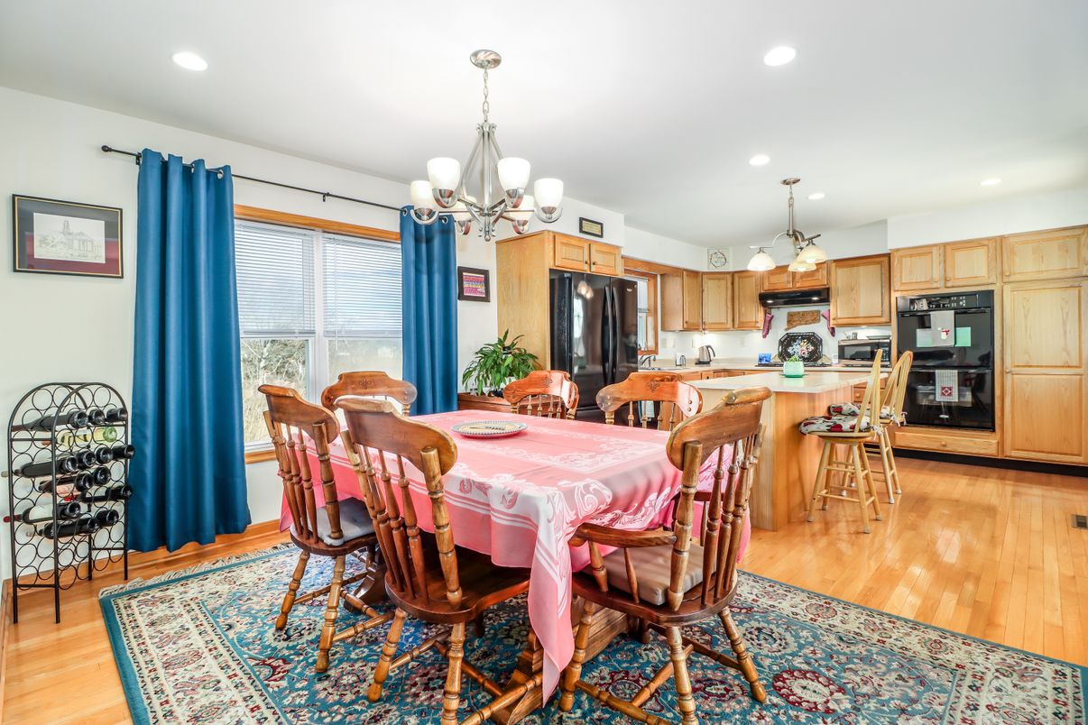 Chandelier, Dining room, Interior, Kitchen, Recessed Lighting, Wood Texture Flooring