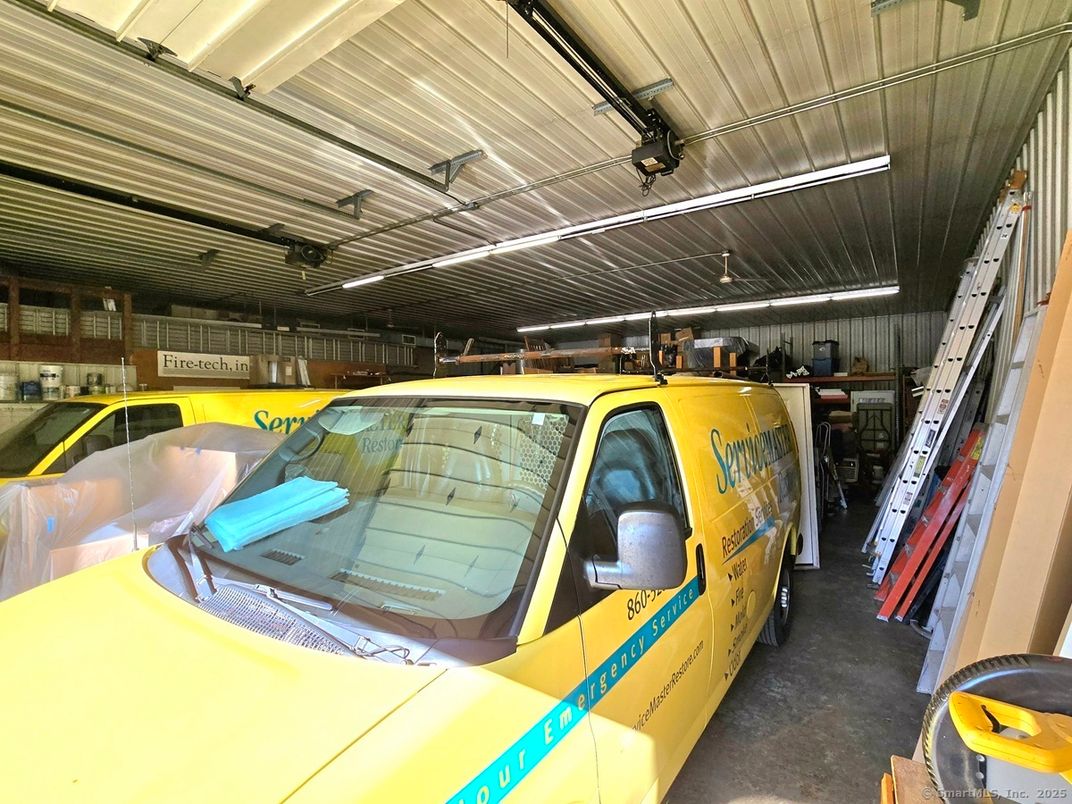 Garage, Interior