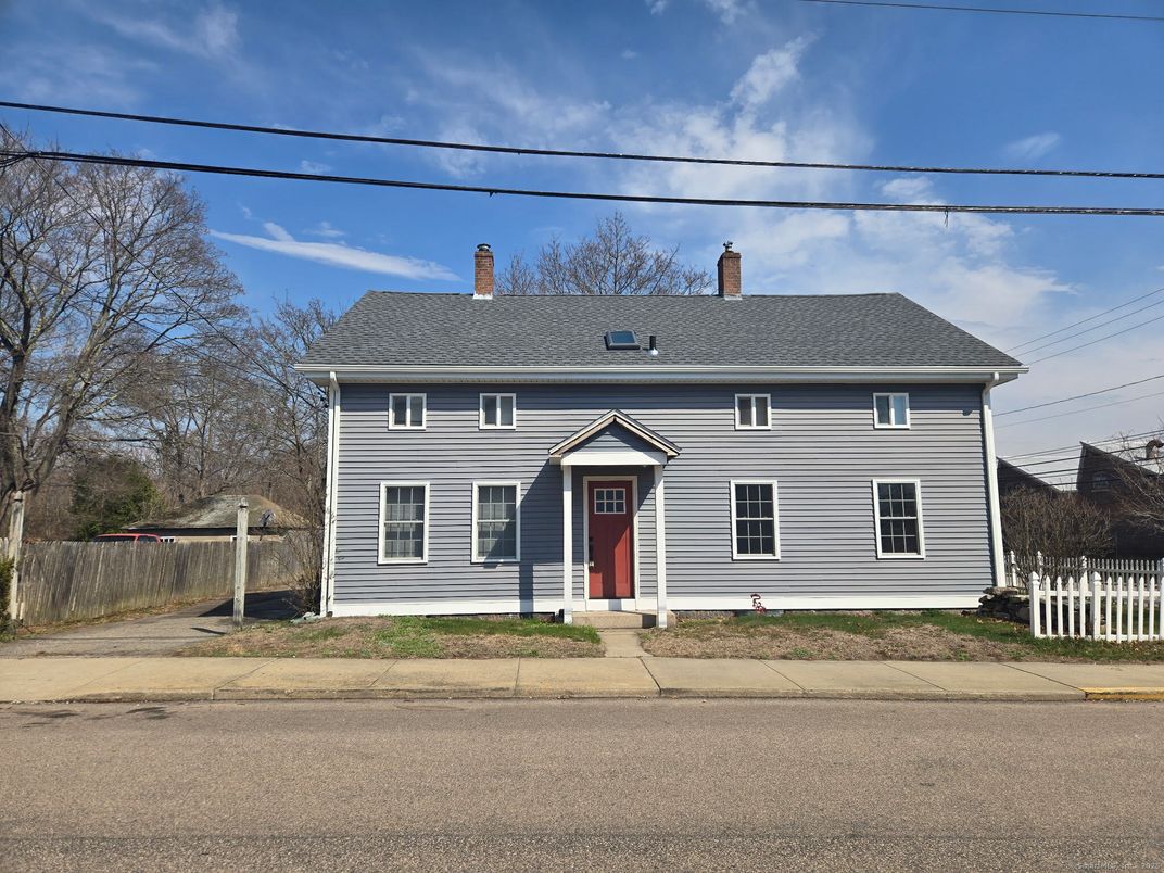 Exterior, Facade, Georgian