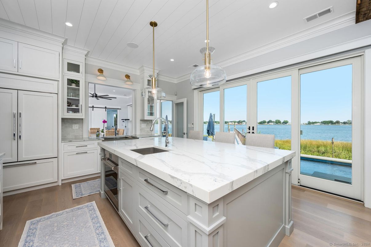 Interior, Kitchen, Pendant Lights, Recessed Lighting, Water, Wood Texture Flooring