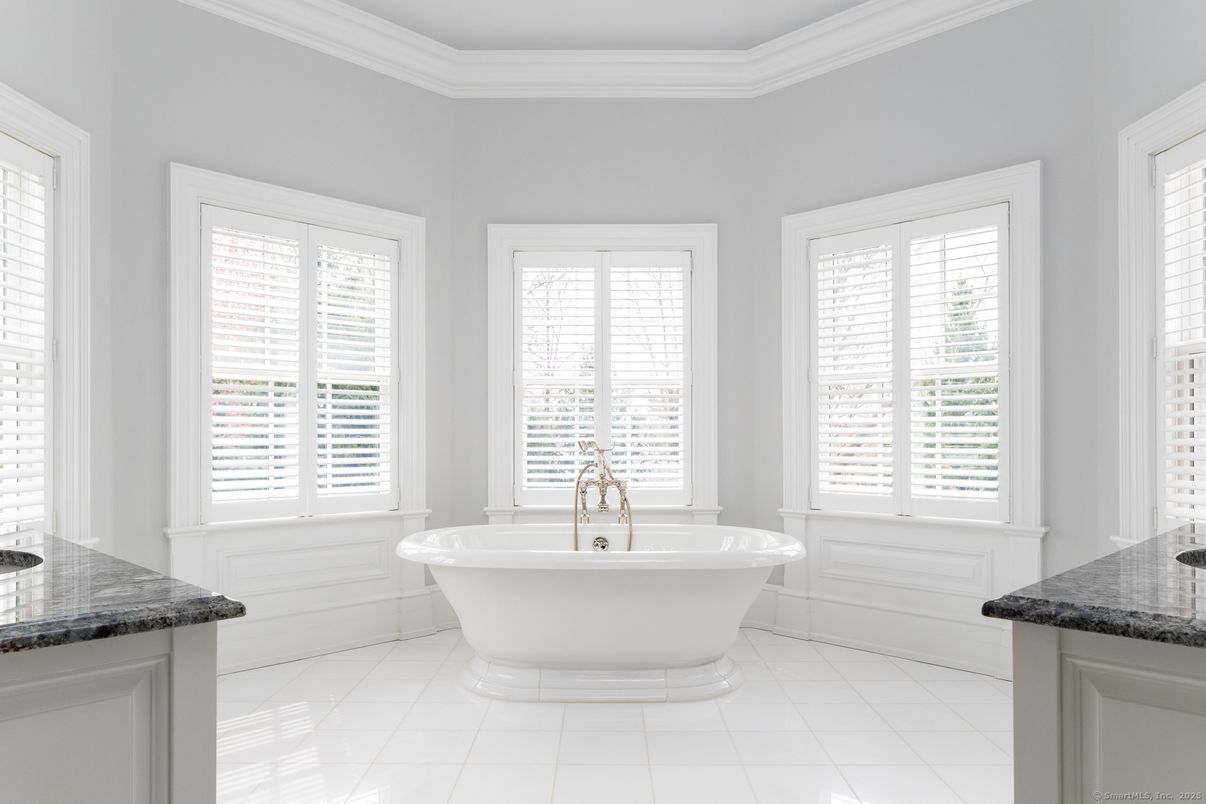 Bathroom, Free Standing Baths, Interior