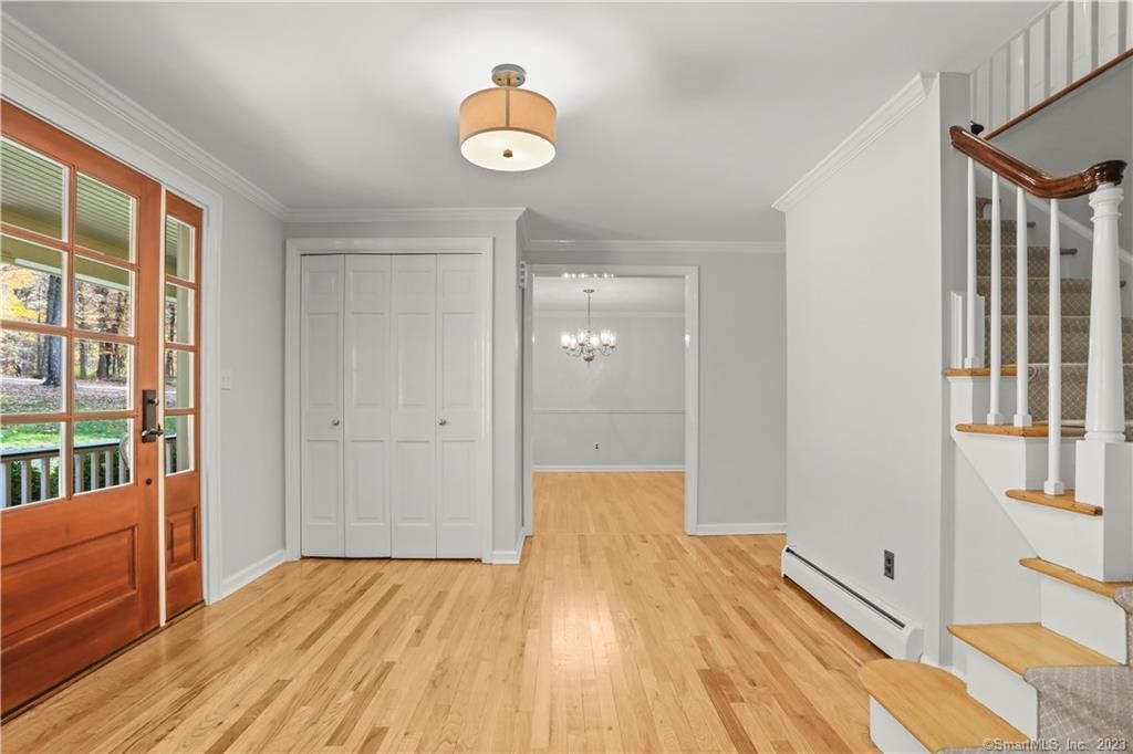 Chandelier, Empty room, Interior, Wood Texture Flooring