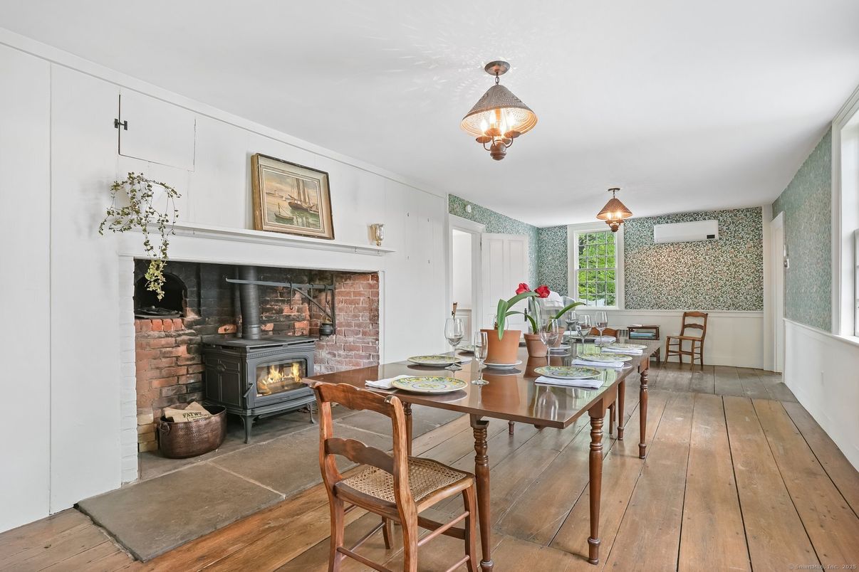 Dining room, Fireplace, Interior, Pendant Lights, Wood Texture Flooring