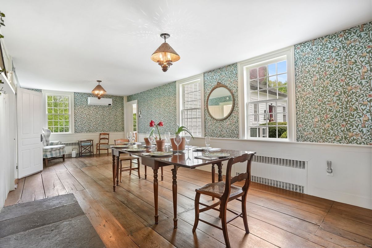 Dining room, Interior, Wood Texture Flooring