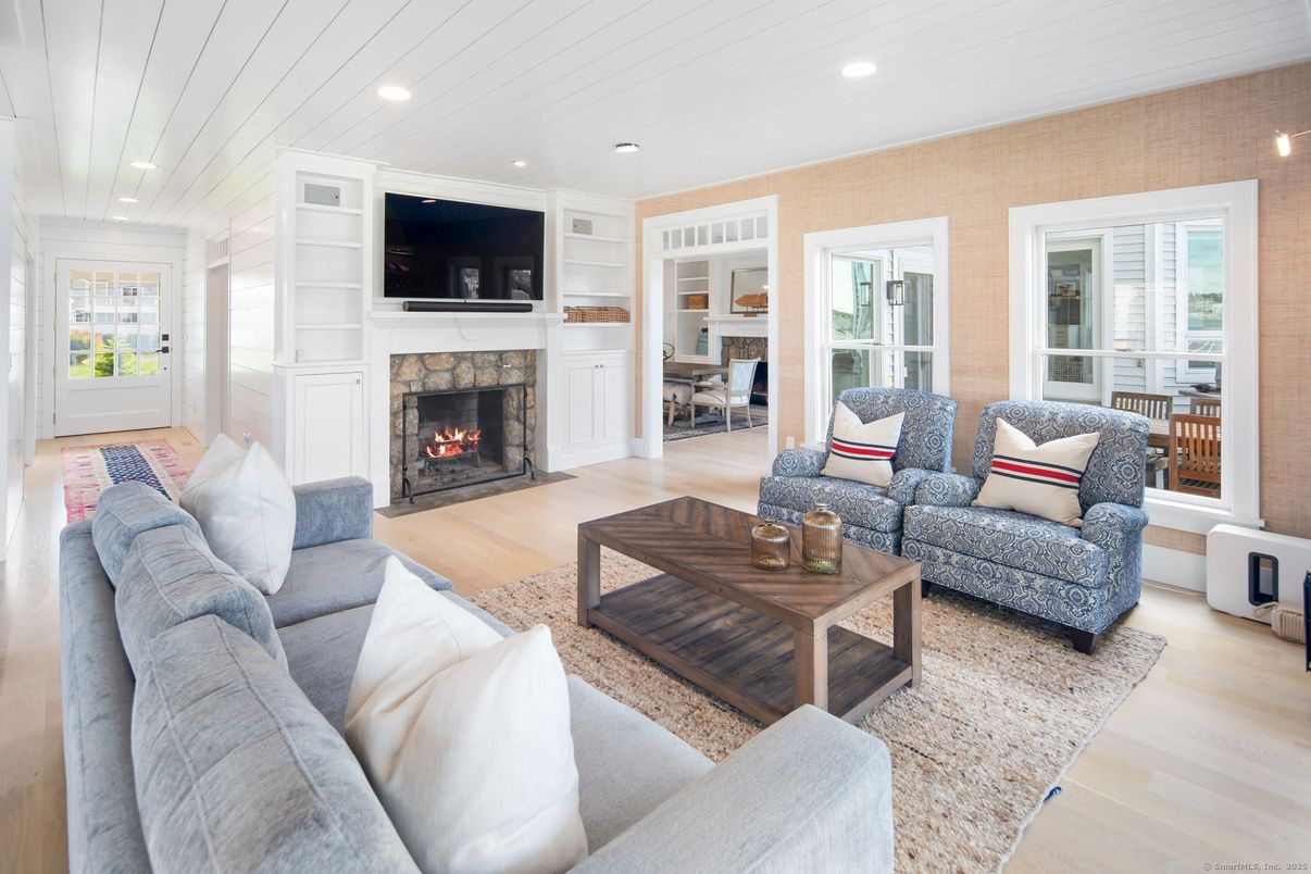 Fireplace, Interior, Living room, Recessed Lighting, Wood Texture Flooring
