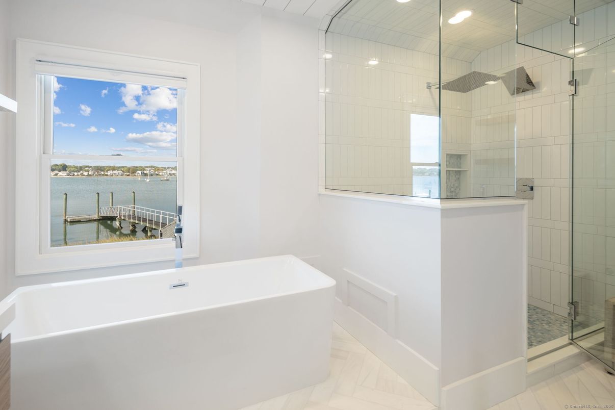 Bathroom, Free Standing Baths, Glass Shower, Interior, Recessed Lighting, Water