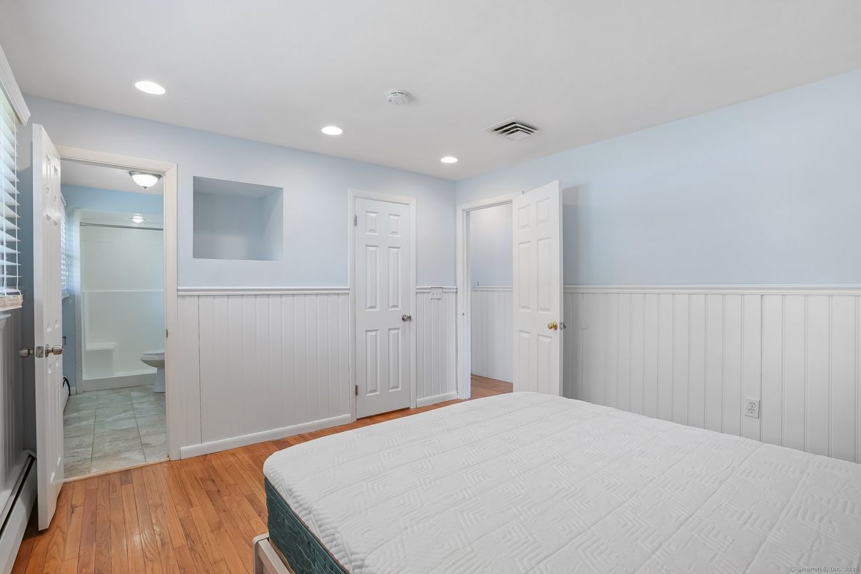 Bathroom, Bedroom, Interior, Recessed Lighting, Wood Texture Flooring