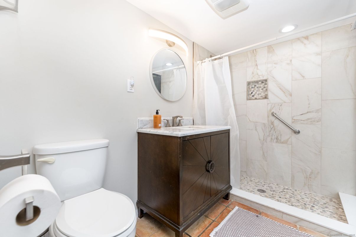 Bathroom, Interior, Marble Walls, Recessed Lighting