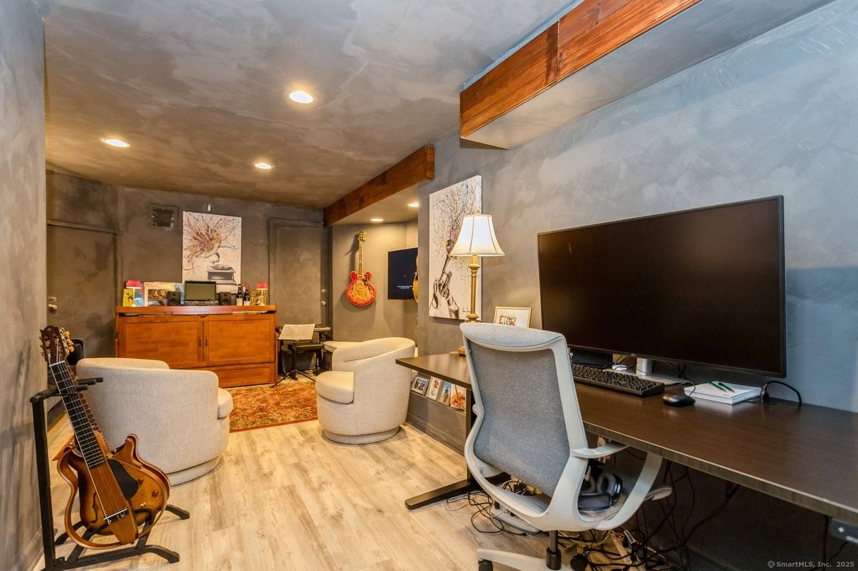 Home Office, Interior, Recessed Lighting, Wood Texture Flooring