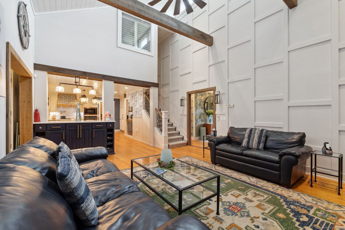 Interior, Kitchen, Living room, Pendant Lights, Recessed Lighting, Wooden Beams, Wood Texture Flooring