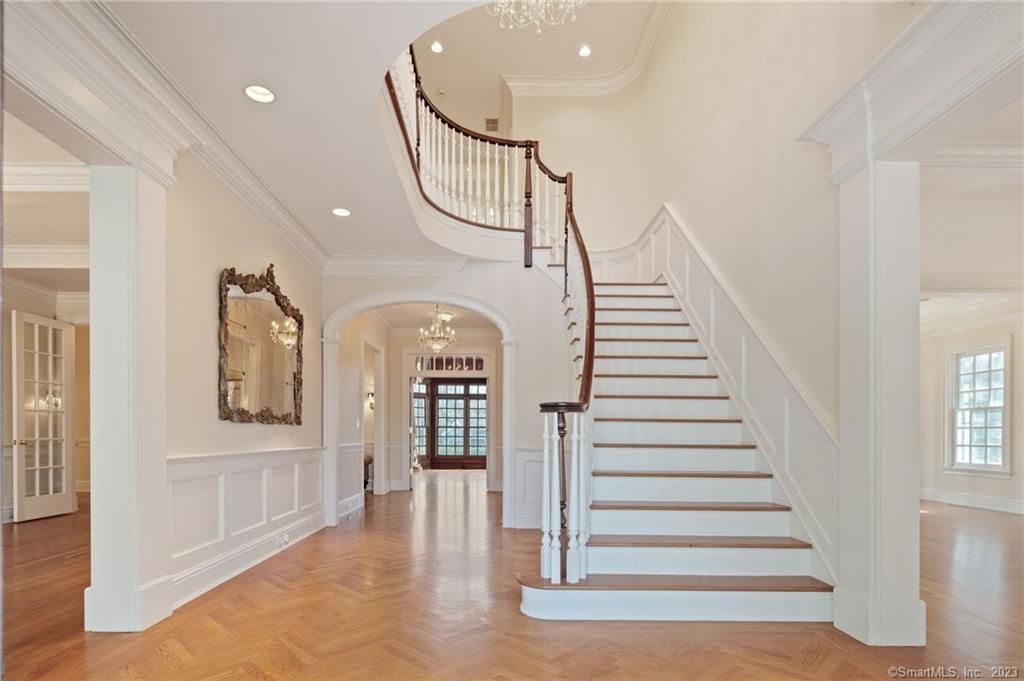 Chandelier, Interior, Recessed Lighting, Wood Texture Flooring