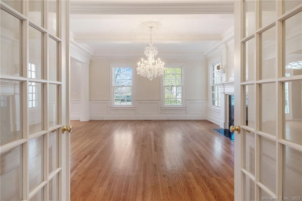 Chandelier, Empty room, Interior, Wood Texture Flooring