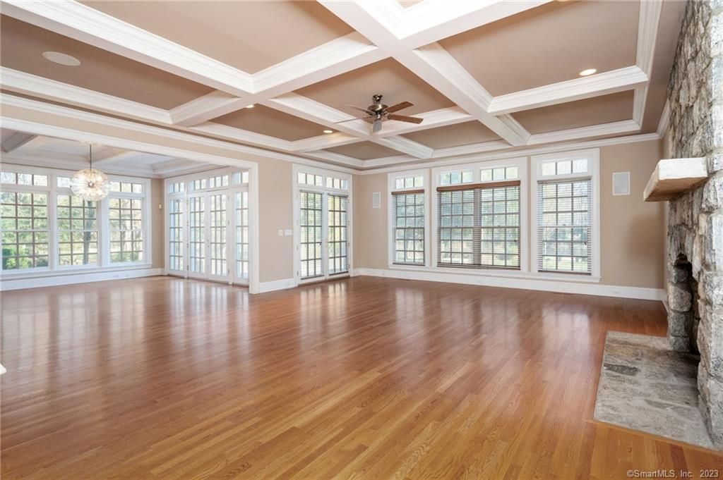 Chandelier, Empty room, Interior, Recessed Lighting, Wood Texture Flooring