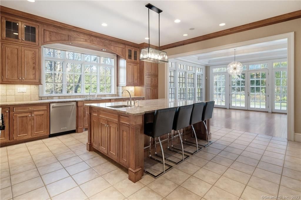 Interior, Kitchen, Pendant Lights, Recessed Lighting, Stainless Steel Appliances