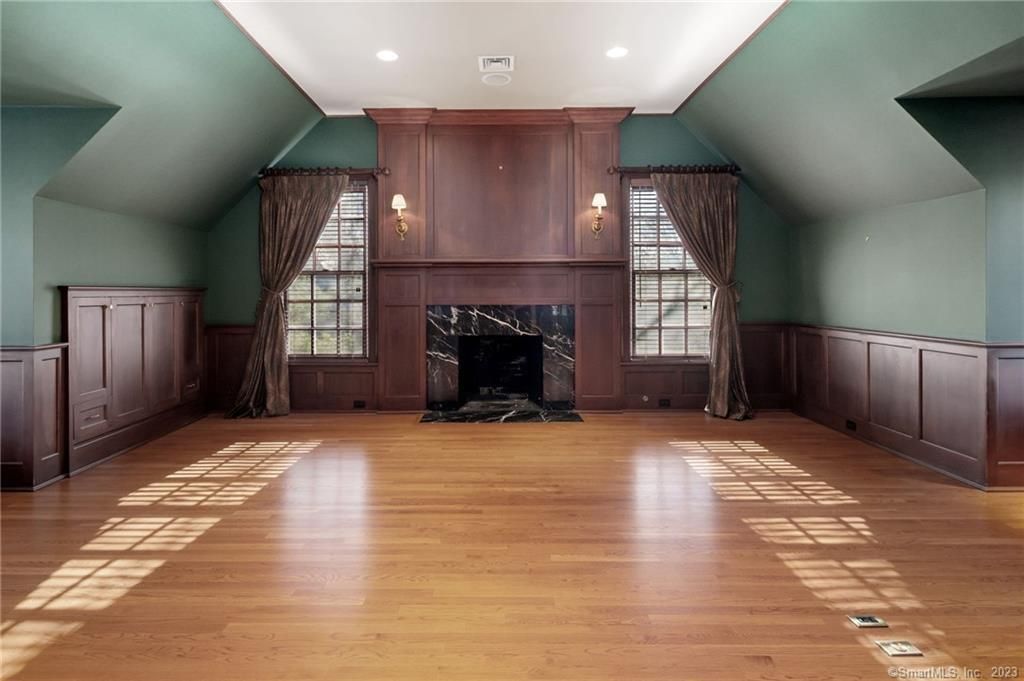 Fireplace, Interior, Pendant Lights, Recessed Lighting, Wood Texture Flooring