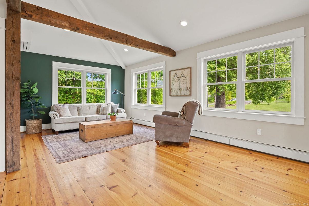 Interior, Living room, Recessed Lighting, Wooden Beams, Wood Texture Flooring