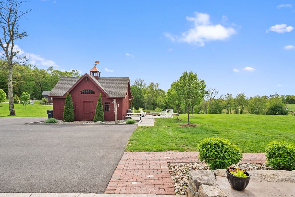 Backyard, Detached Garage, Exterior