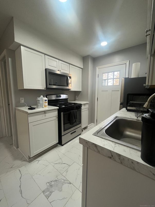 Interior, Kitchen, Marble, Recessed Lighting