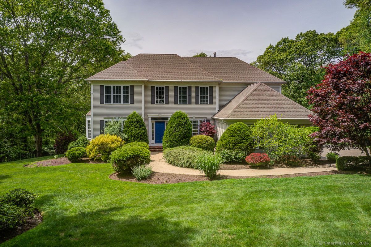 Attached, Backyard, Exterior, Facade, Georgian