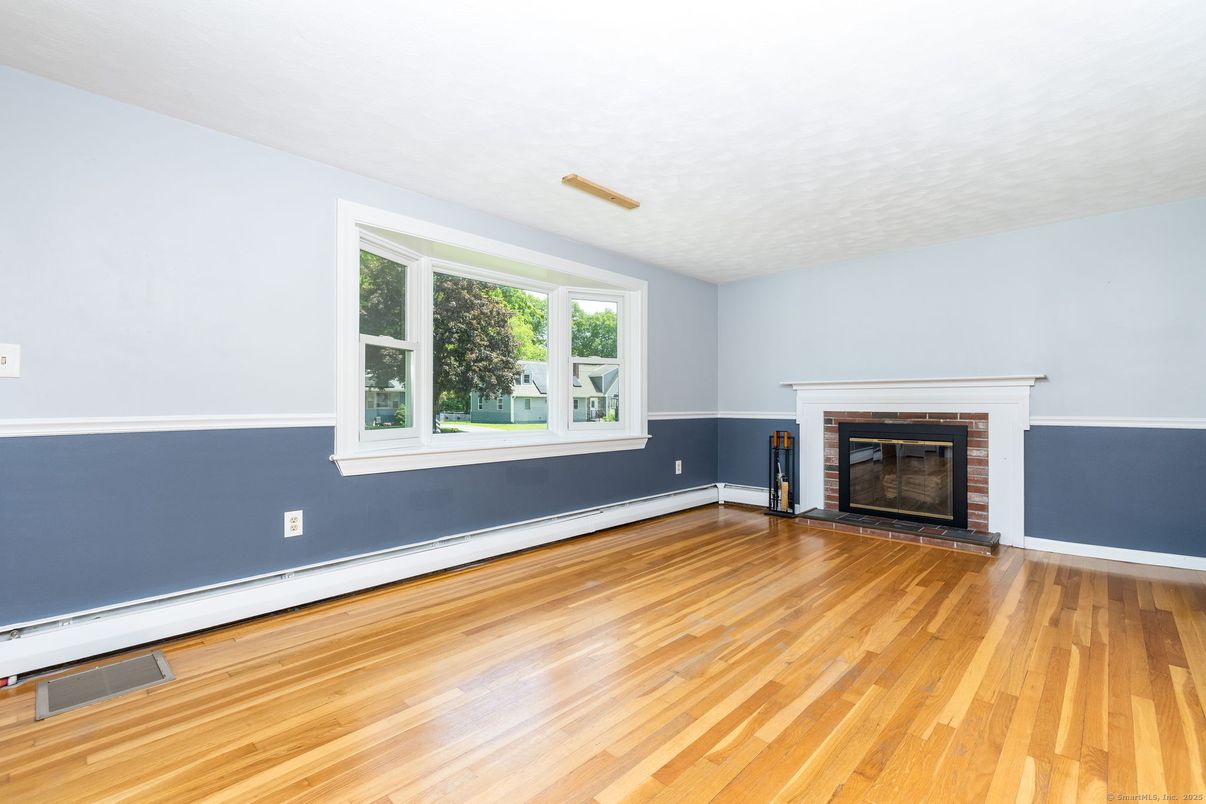 Empty room, Fireplace, Interior, Wood Texture Flooring