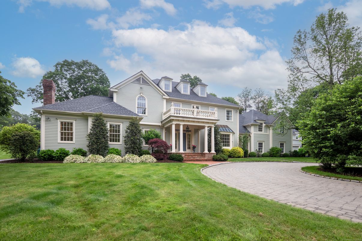 Backyard, Exterior, Facade, French Provincial