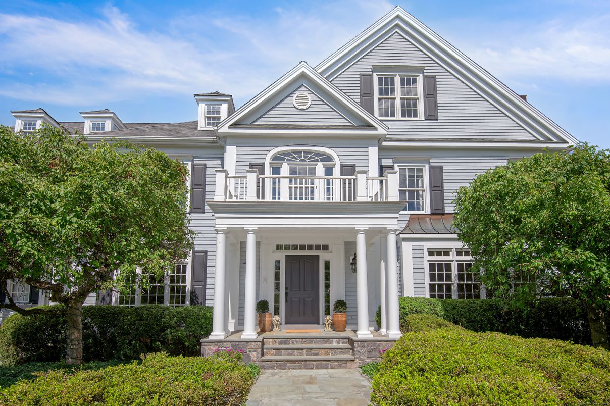 Exterior, Facade, Queen Anne Victorian