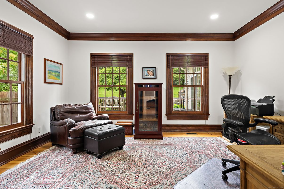 Home Office, Interior, Recessed Lighting, Wood Texture Flooring