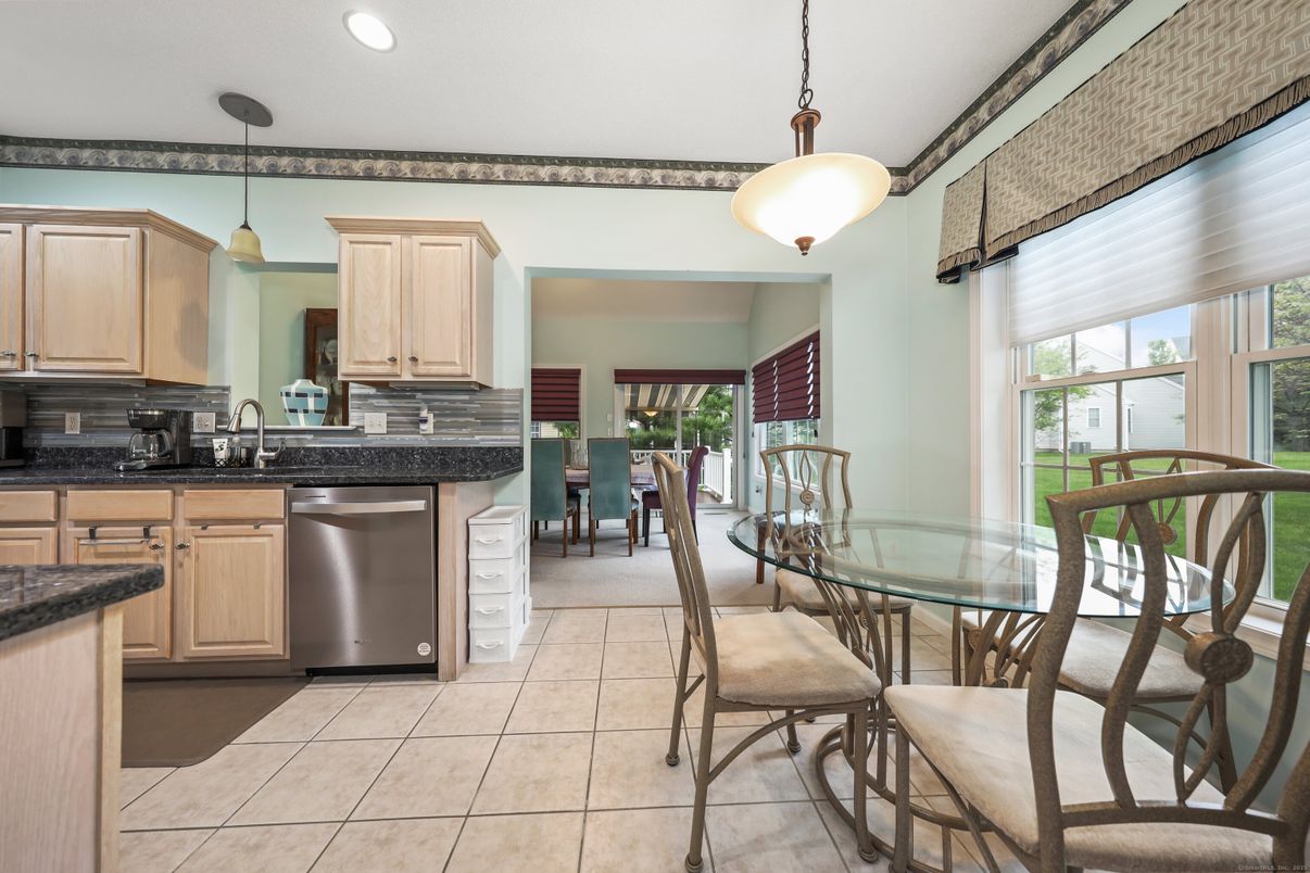Dining room, Interior, Kitchen, Pendant Lights, Recessed Lighting