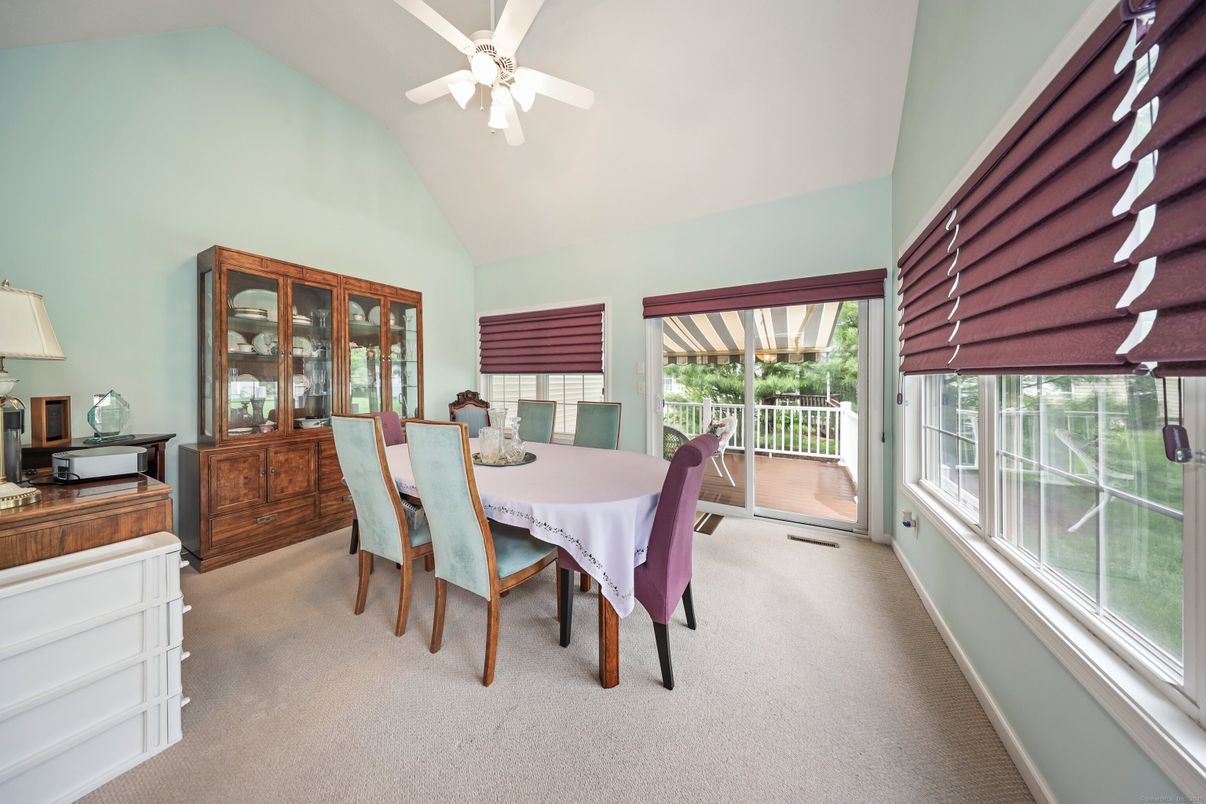 Dining room, Interior