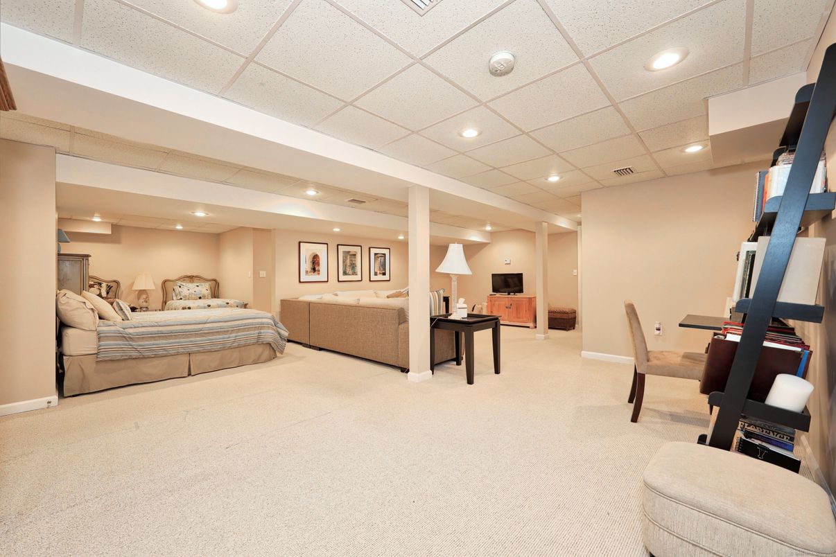 Bedroom, Interior, Recessed Lighting