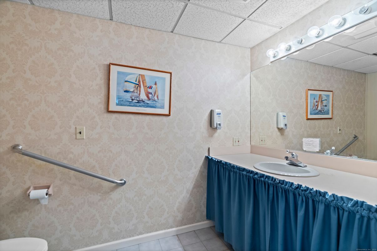 DE Listing image placeholder