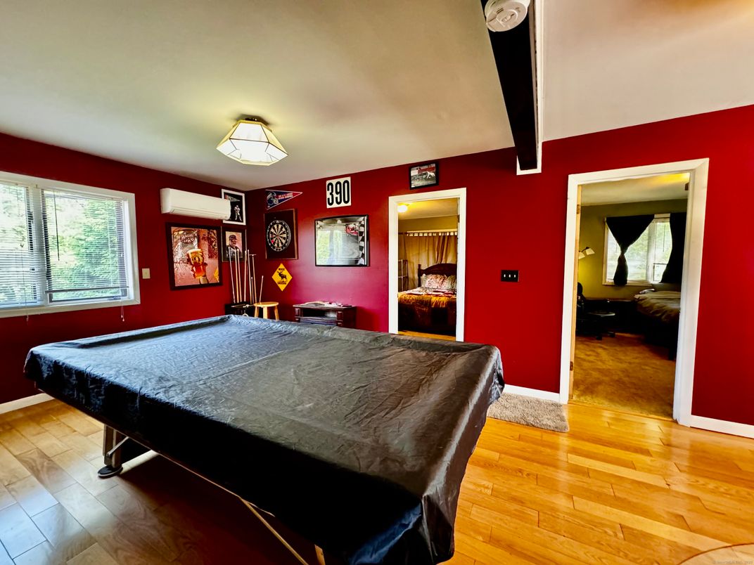 Billiard Table, Game Room, Interior, Wood Texture Flooring